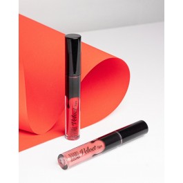 Губна помада в кремі "Velvet Lips"